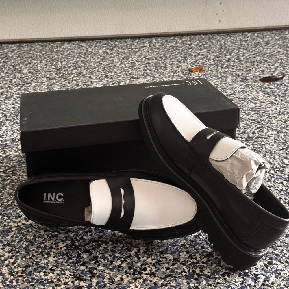 International Concepts Black and White Loafers